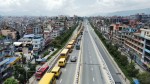 चक्रपथमा निजी स्कुलका बसको र्‍याली