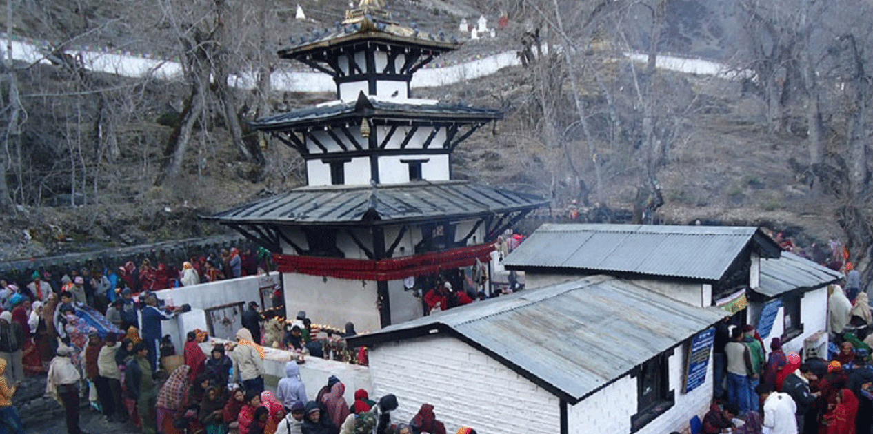 अत्यधिक चिसोमा पनि मुक्तिनाथ मन्दिरमा दर्शनार्थीको चहलपहल