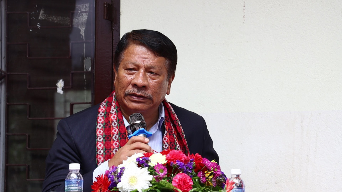 कार्यवाहक प्रधानमन्त्रीको जिम्मेवारी प्रकाशमान सिंहलाई