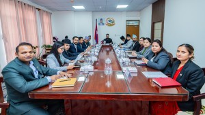 मन्त्रिपरिषद्को वरीयता हेरफेर : पाँचौंमा झरे गृहमन्त्री गुरुङ