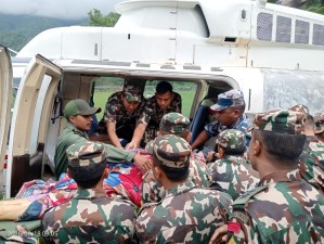 भीमफेदीमा उच्च अदालतका मुख्य न्यायाधीश सवार सवारी दुर्घटना, ६ जना घाइते