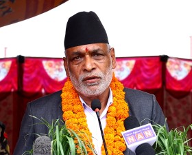 स्वस्थ रहन एक छाक कोदोको परिकार खाऔं : कृषिमन्त्री अधिकारी