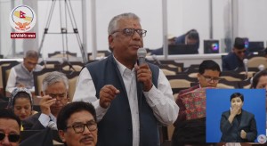संसद् बैठकमै ढले सांसद खड्का
