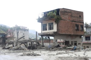 भोटेकोशी बाढी : ४६९ जनाको शव फेला, १५४५ को उद्धार