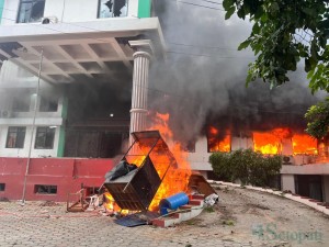 कांग्रेस केन्द्रीय कार्यालयमा आगजनी