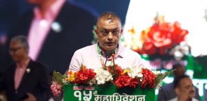 संसद बन्द छ, पार्टी बन्द छ, त्यसैले देशलाई खुलामञ्च चाहिएको छ : गगन थापा