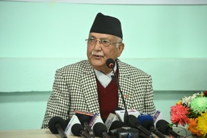 एमाले नेतृत्वका लागि सबैले प्रतिस्पर्धा गर्न पाउँछ : ओली