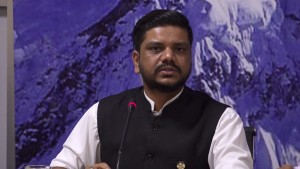 वैदेशिक रोजगारमा गएका कागजातविहीनको उद्धार गर्दै श्रम मन्त्रालय