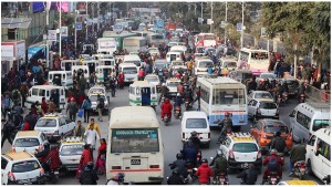 सरकारले बढायो सार्वजनिक यातायात र ढुवानीको भाडा