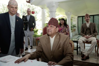 अहिले नेपाल र नेपालीका लागि प्रार्थना गर्ने समय हो : पूर्वराजा शाह