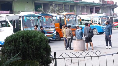 काठमाडौंबाट मतदानका लागि गाउँ फर्कनेको संख्यामा वृद्धि