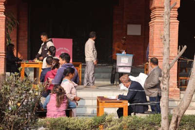 साढे १० लाख मत खस्यो