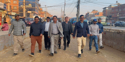 सूर्यविनायक-धुलिखेल सडक निर्माण कामलाई तीव्रता दिन मन्त्री घिसिङको आग्रह