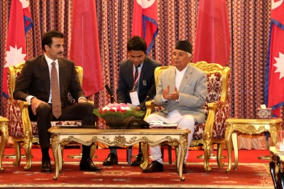 राष्ट्रपति पौडेल र कतारका अमिरबीच शीतलनीवासमा भेटवार्ता शुरु