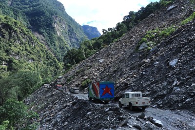 मुलुकभर ६ राजमार्ग पूर्ण रुपमा अवरुद्ध, अरनिको राजमार्ग साँझसम्म खुल्ने
