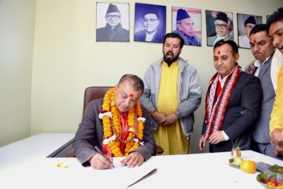 कांग्रेस सभापति थापासहित नयाँ कार्यसमितिद्वारा पदभार ग्रहण