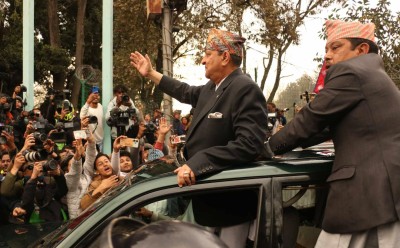 पूर्वराजा ज्ञानेन्द्रलाई समर्थकले गरे स्वागत