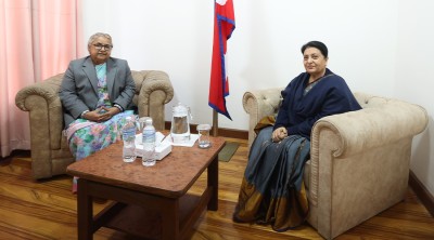 प्रधानमन्त्री कार्की र पूर्वराष्ट्रपति भण्डारीबीच भेटवार्ता