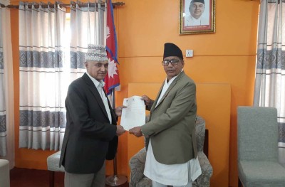 गण्डकी प्रदेशको मुख्यमन्त्रीमा खगराज अधिकारी नियुक्त