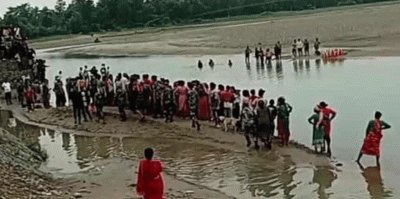 खोलामा डुबेर चार किशोरको मृत्यु