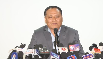 बक्यौता असुली गर्न खोज्दा मलाई बर्खास्त गरियो : कुलमान घिसिङ