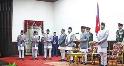 नवनियुक्त मन्त्रीहरुले लिए शपथ