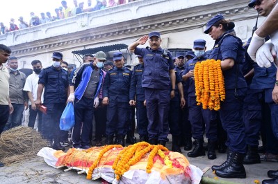 मृत्यु भएका प्रहरीका परिवारलाई १० लाख दिइने