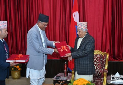 राष्ट्रपतिसमक्ष महान्यायाधिवक्ताको कार्यालयको प्रतिवेदन पेश