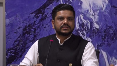 वैदेशिक रोजगारमा गएका कागजातविहीनको उद्धार गर्दै श्रम मन्त्रालय