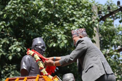 शताब्दीपुरुष जोशीको सालिक अनावरण