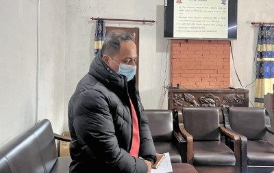 काठमाडौंबाट नक्कली डाक्टर पक्राउ