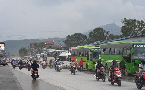 भोलिदेखि सार्वजनिक यातायात बन्द गर्ने व्यवसायीको घोषणा