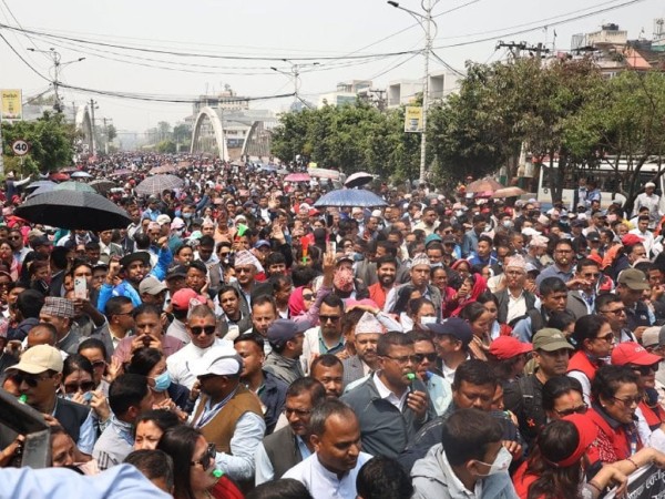 सरकारद्वारा आन्दोलनरत शिक्षकलाई कक्षाकोठामा फर्कन अनुरोध