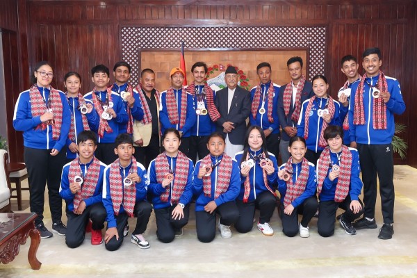 प्रधानमन्त्रीद्वारा दक्षिण एसियाली युथ टेबल टेनिस प्रतियोगिताका विजेता खेलाडीलाई बधाई