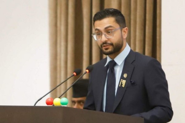 सरकारले विद्यार्थीलाई शैक्षिक अधिकारबाट वञ्चित गर्दैन : शिक्षामन्त्री