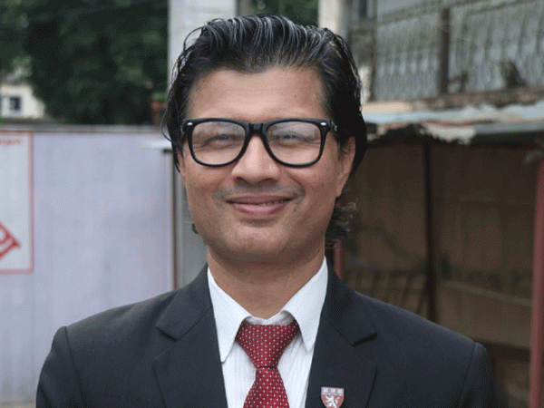 रास्वपाबाट रुपन्देही-३ मा डा. लेखजंग थापा उम्मेदवार