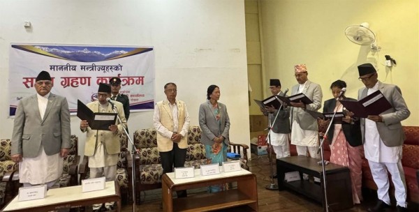 गण्डकी मा एमालेका ४ मन्त्रीले लिए शपथ