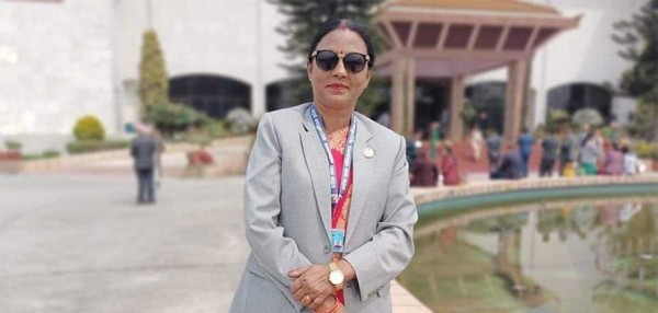 सुदूरपश्चिमकी नाउपा सांसद इन्दिरा गिरीलाई पदमुक्त गर्ने अध्यक्ष श्रेष्ठको निर्णय