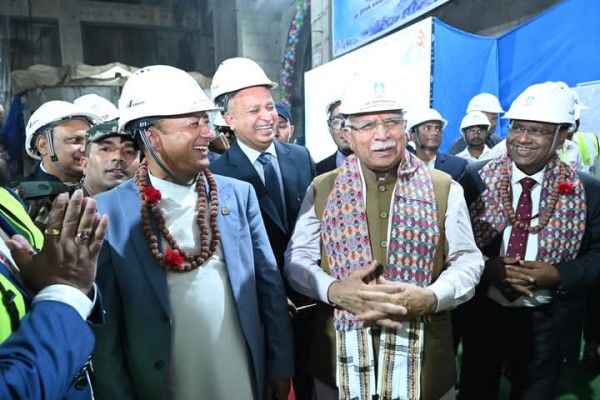 भारतीय ऊर्जामन्त्रीद्वारा अरुण–३ जलविद्युत् परियोजनाको अवलोकन