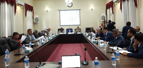 आगामी निर्वाचनबारे पूर्वपदाधिकारीसँगको परामर्शमा आयोग