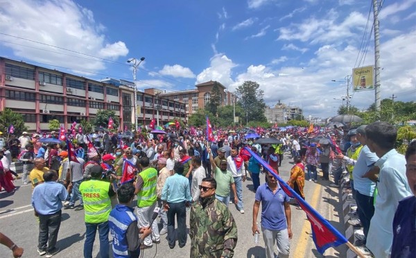 राजावादीहरुको प्रदर्शन जारी