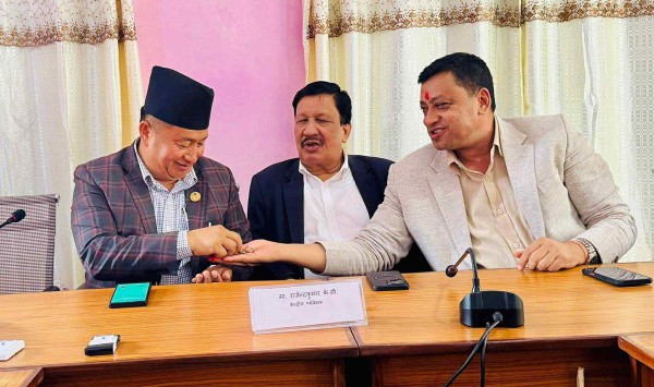 बागमती कांग्रेस संसदीय दलको नेतामा बानियाँ र बहादुरसिंहको उम्मेवारी