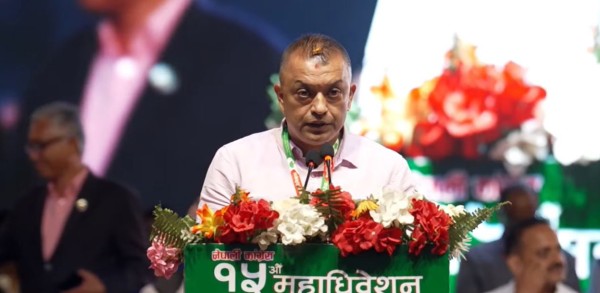 संसद बन्द छ, पार्टी बन्द छ, त्यसैले देशलाई खुलामञ्च चाहिएको छ : गगन थापा