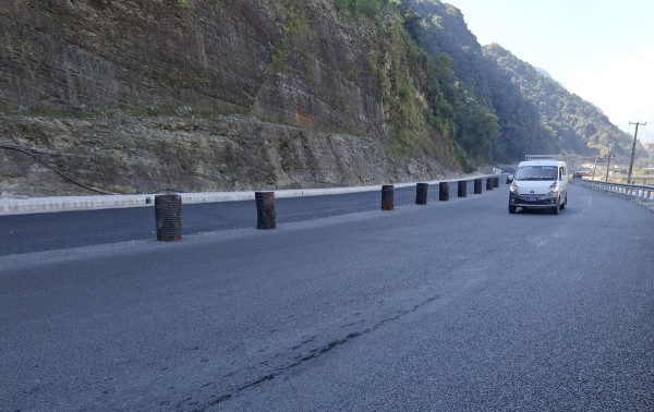 मध्यपहाडी राजमार्ग : पोखराको हरिचोक–याम्दी खण्ड स्तरोन्नति अन्तिम चरणमा