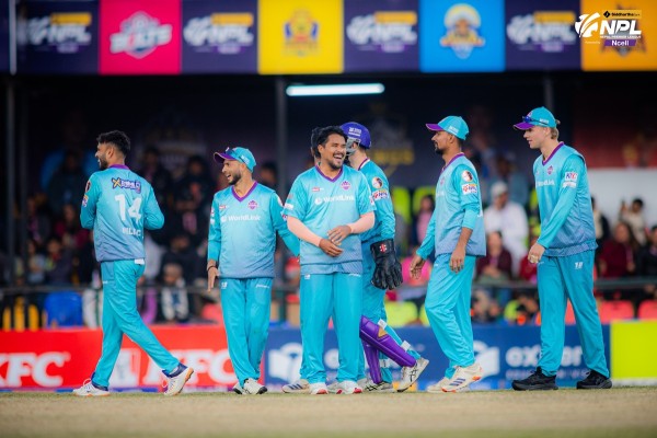 काठमाडौं प्लेअफनजिक