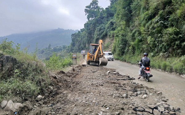 नागढुंगा-मलेखु खण्ड एक साताका लागि आंशिक बन्द हुने