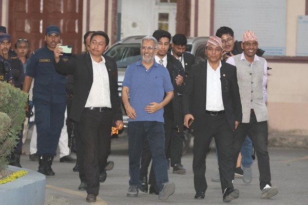 रवीन्द्र मिश्रलाई थुनामुक्त गर्न सर्वोच्चको आदेश