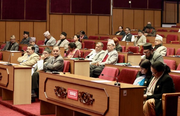 ‘हात्ती र बाँदर आतंक नियन्त्रण गरौं’