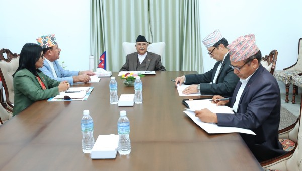 प्रधानमन्त्रीसँग उपनिर्वाचनबारे आयोगको परामर्श