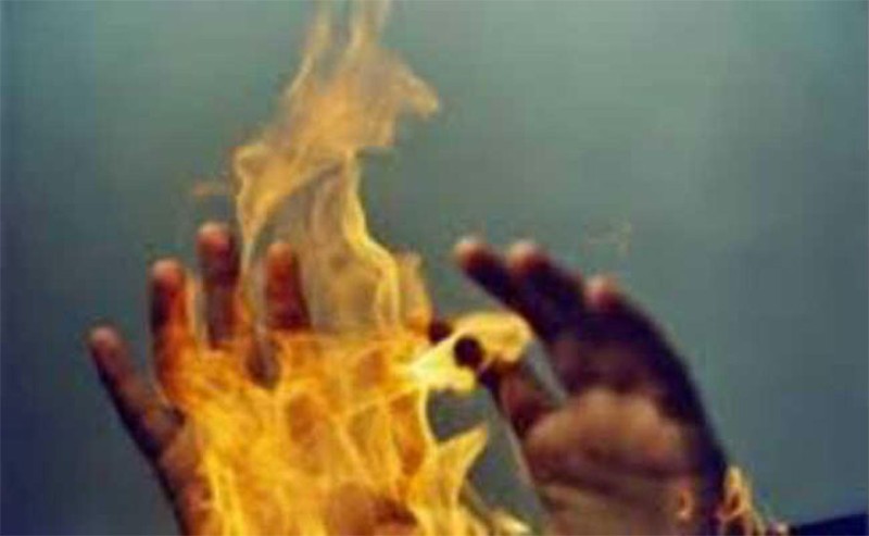 रौतहटमा एक युवकले गरे आत्मदाह प्रयास